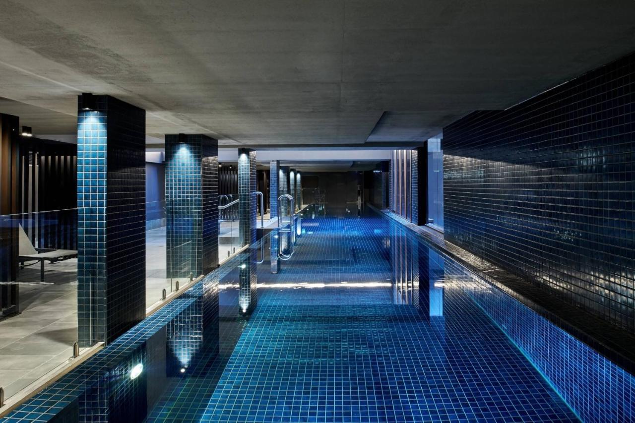 Midnight Hotel, Autograph Collection Canberra Extérieur photo The pool at the hotel