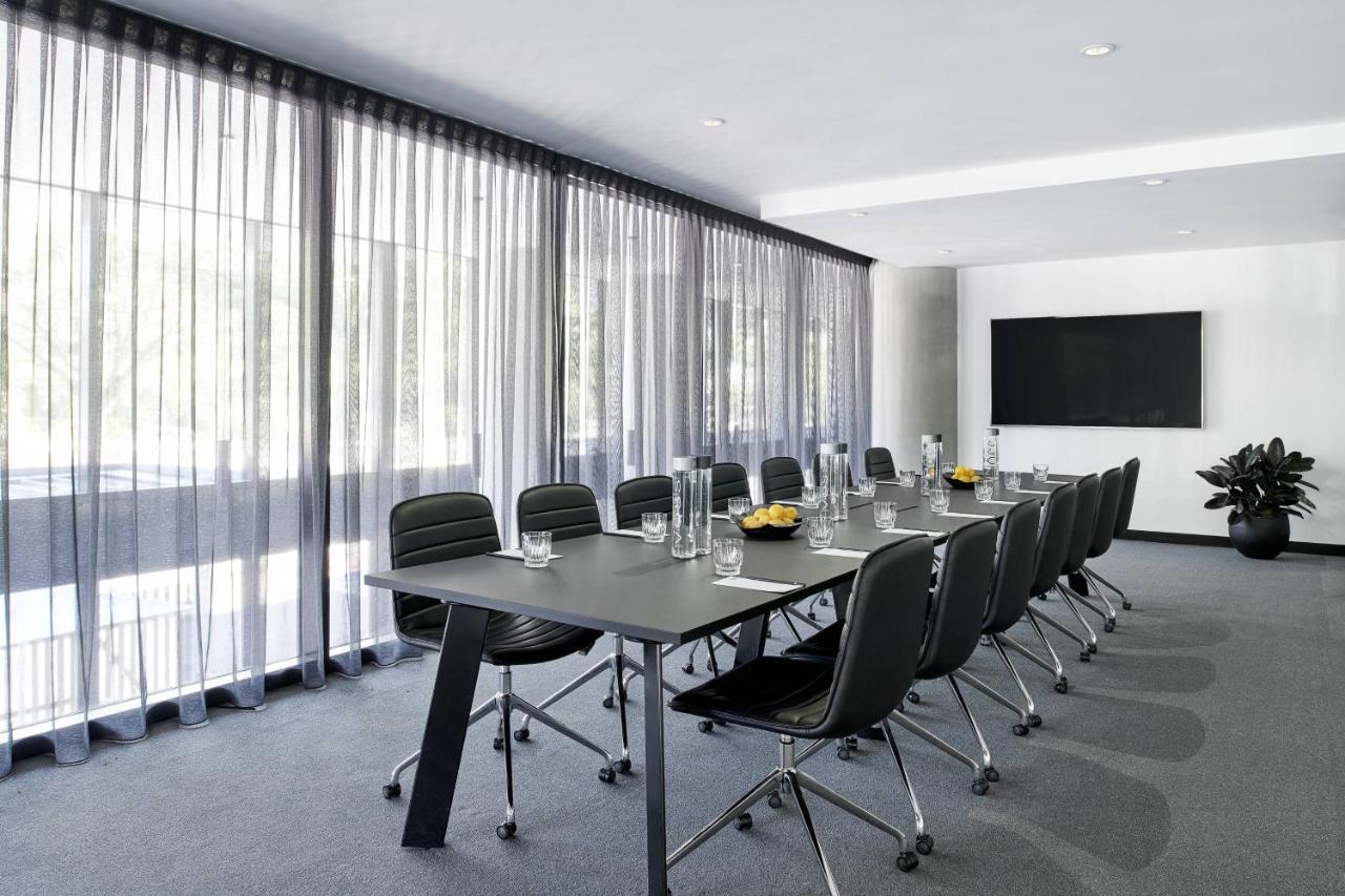 Midnight Hotel, Autograph Collection Canberra Extérieur photo Meeting room