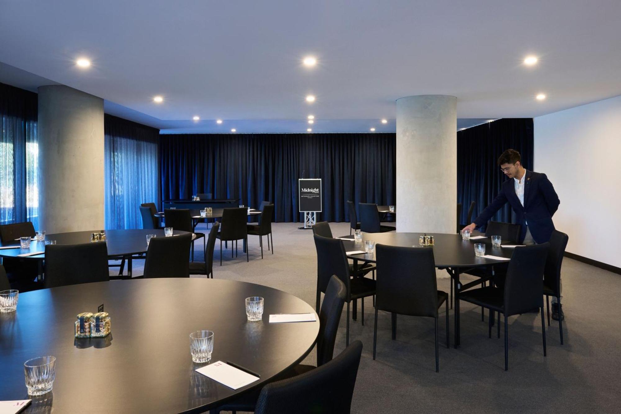 Midnight Hotel, Autograph Collection Canberra Extérieur photo Meeting room at the Hotel
